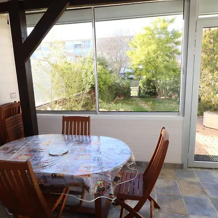 2 Pièces, 6 Pers, Proche Plage, Animaux Acceptés, Parking - Fr-1-307-247 Appartement *
